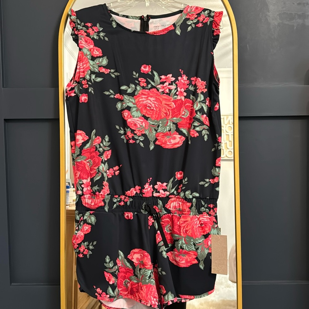 NWT Albion short romper
